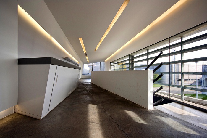 8 Vitra