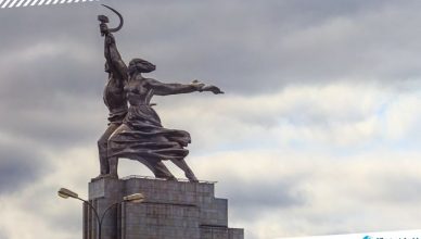 2 Worker and Kolkhoz Woman