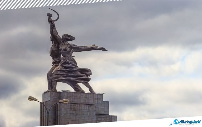 2 Worker and Kolkhoz Woman