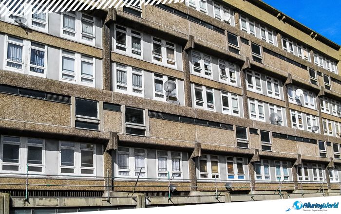 4 Trellick Tower in London