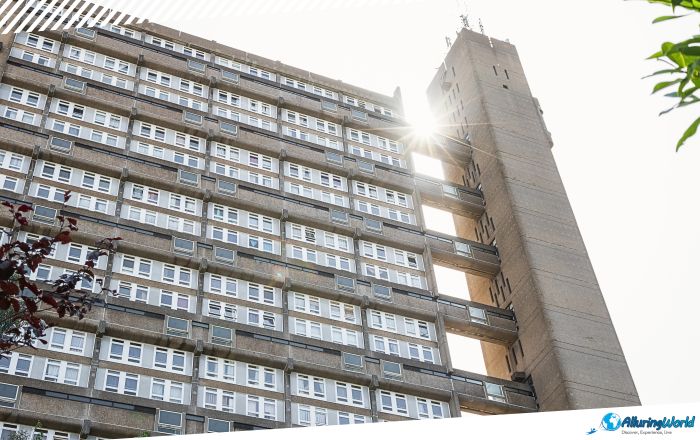 6 Trellick Tower in London
