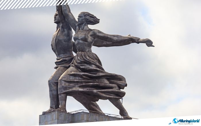 6 Worker and Kolkhoz Woman