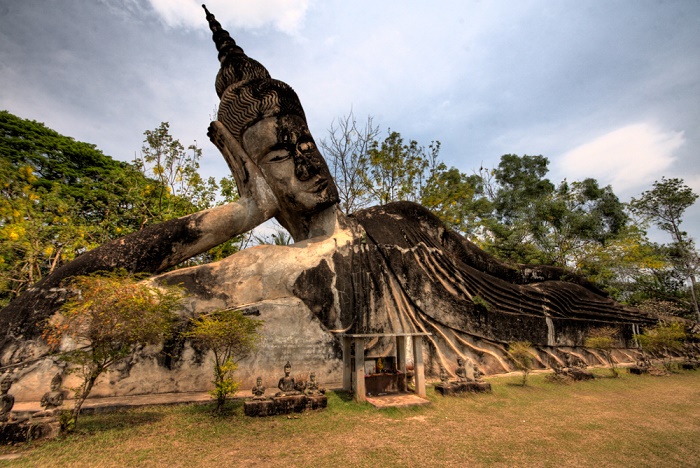 2 Buddha Laos