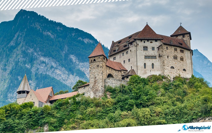 2 Gutenberg Castle in Balzers