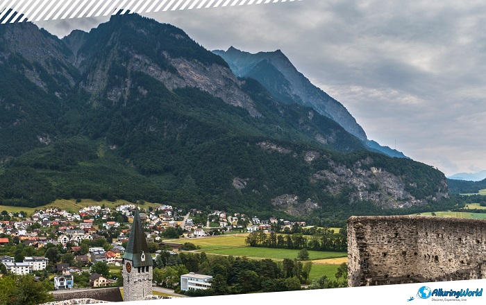 5 Gutenberg Castle in Balzers
