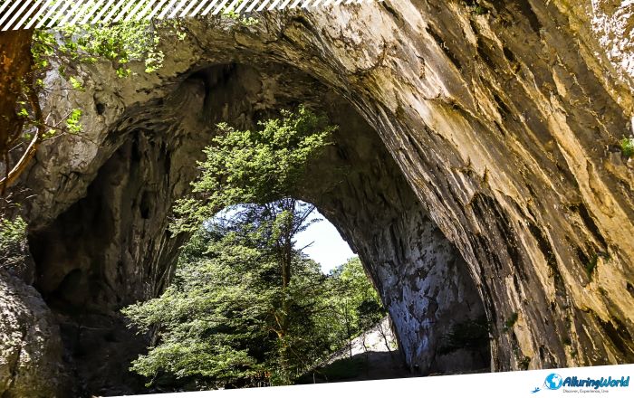 6 Vratna Gates in Serbia