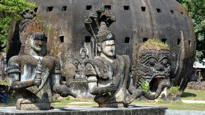 8 Buddha Laos