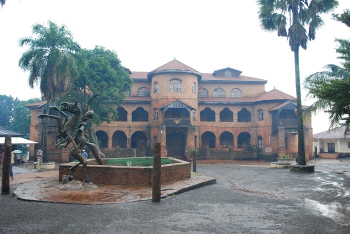 2 Foumban Palace