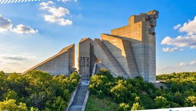 6 Monument to 1300 Years of Bulgaria
