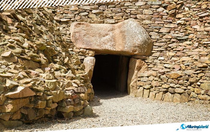 7 La Hougue Bie in Jersey