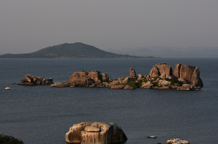 12 LakeVictoria