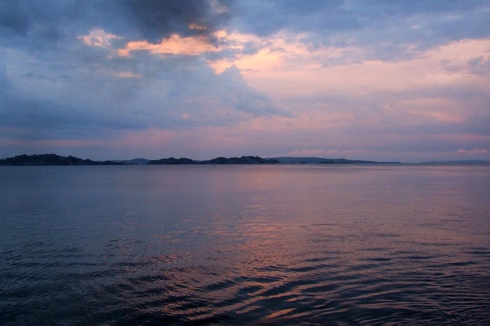 3 LakeVictoria