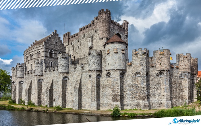 6 Gravensteen in Belgium