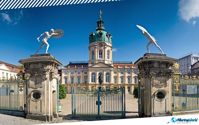 8 Charlottenburg Palace in Berlin