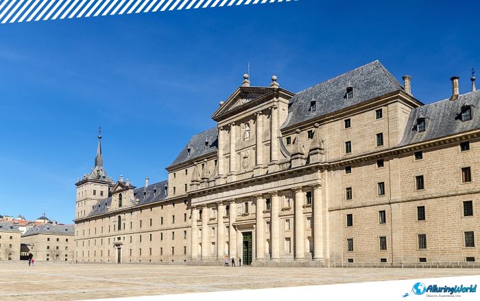 10 El Escorial Residence