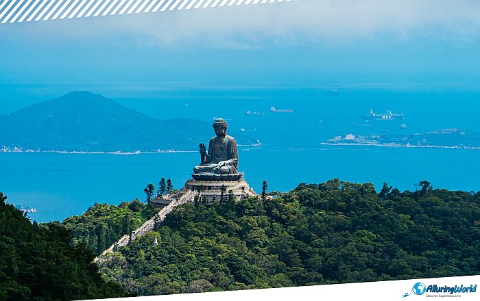 4 Tian Tan Buddha Statue in Hong Kong