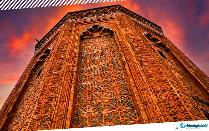 5 Momine Khatun Mausoleum