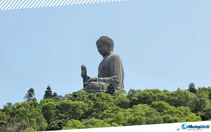7 Tian Tan Buddha Statue in Hong Kong