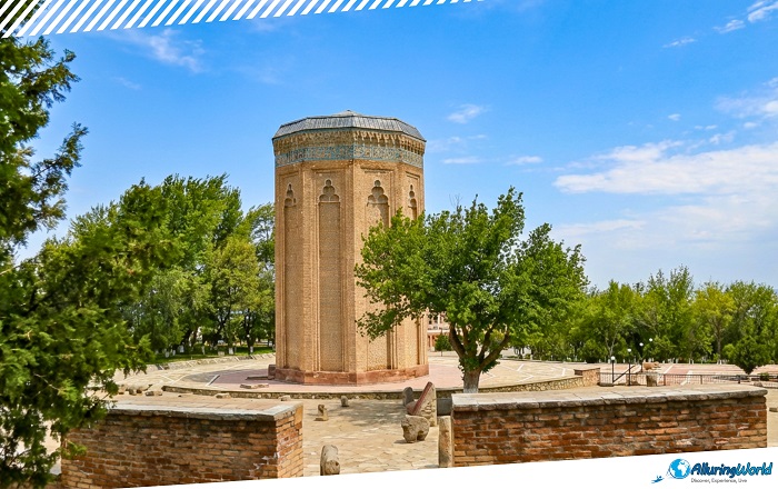 9 Momine Khatun Mausoleum