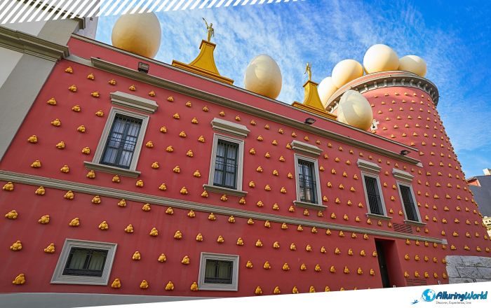 5 Torre Galatea in Figueres