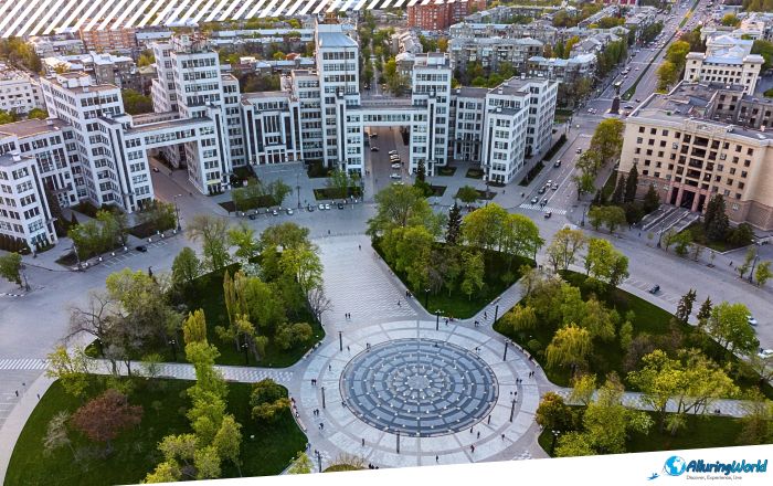 6 Derzhprom Building in Kharkiv