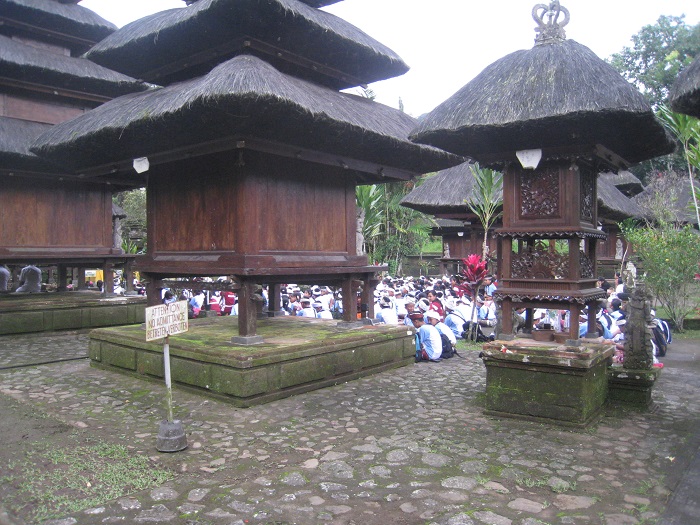 4 Pura Batukaru