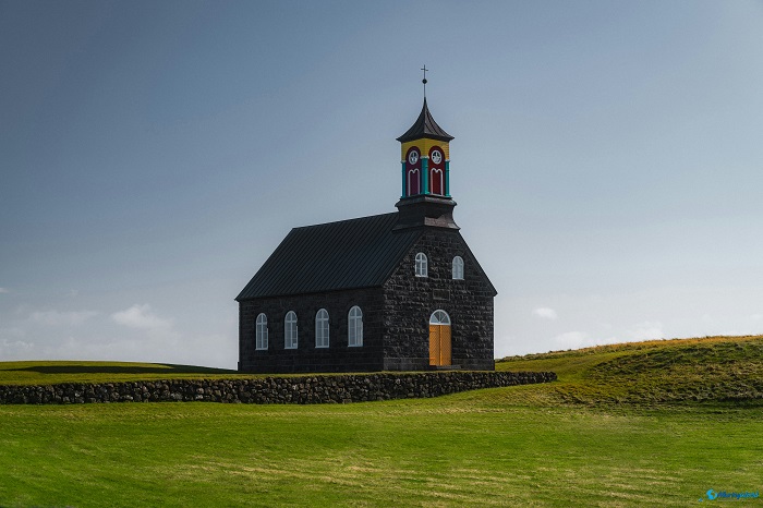 5 Hvaalsneskirkja