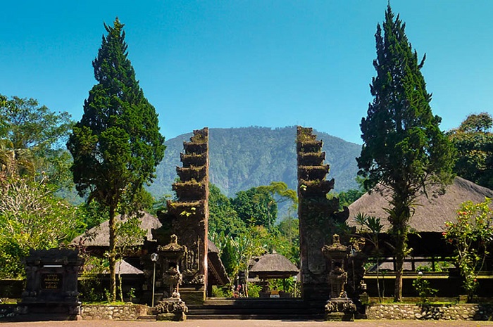 6 Pura Batukaru