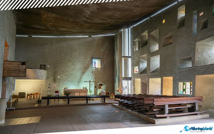 6 Notre Dame du Haut