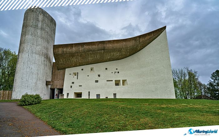 8 Notre Dame du Haut