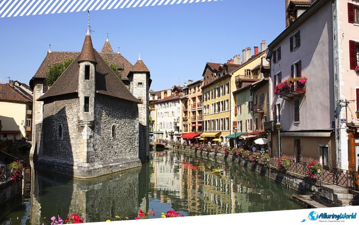 3 Palais de l’Isle in Annecy