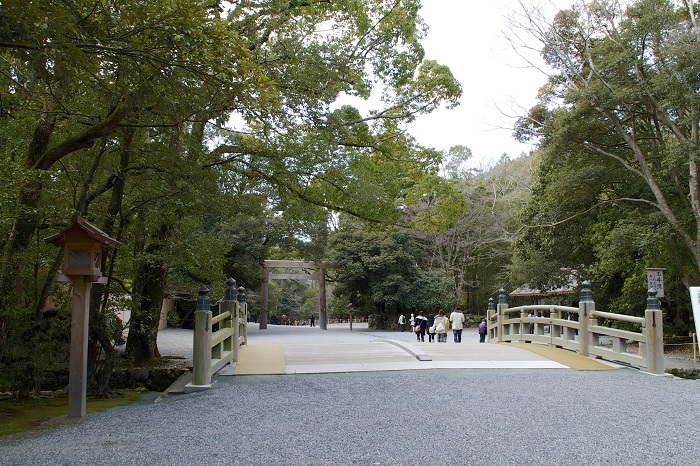 8 Ise Grand Shrine