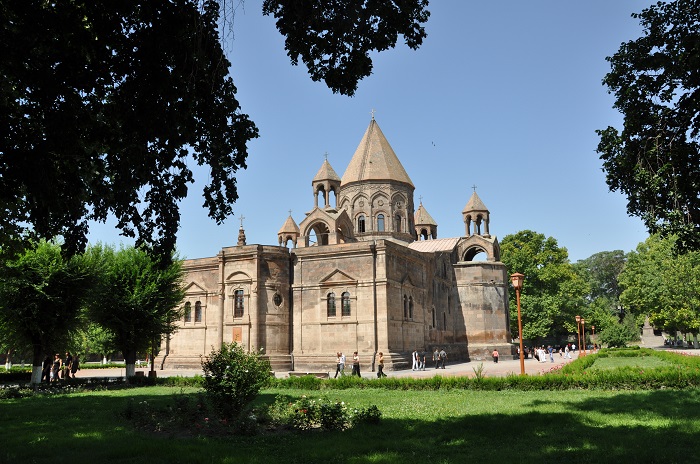 13 Etchmiadzin