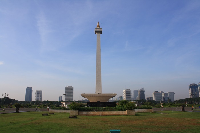 5 Monas