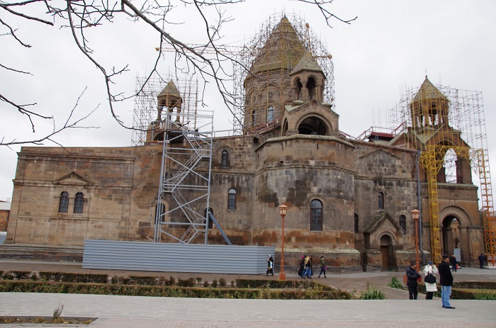 7 Etchmiadzin