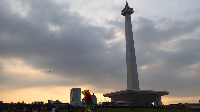 7 Monas