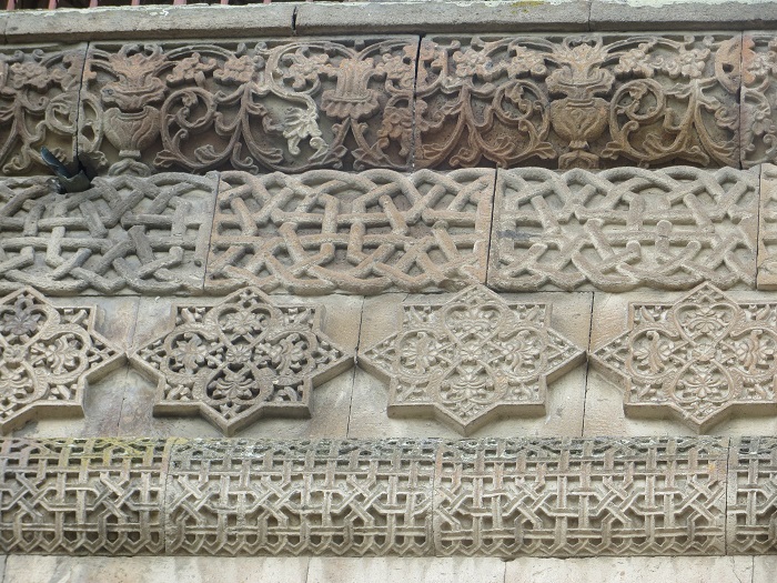 8 Etchmiadzin