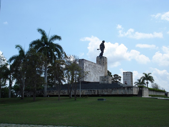 10 Guevara Mausoleum
