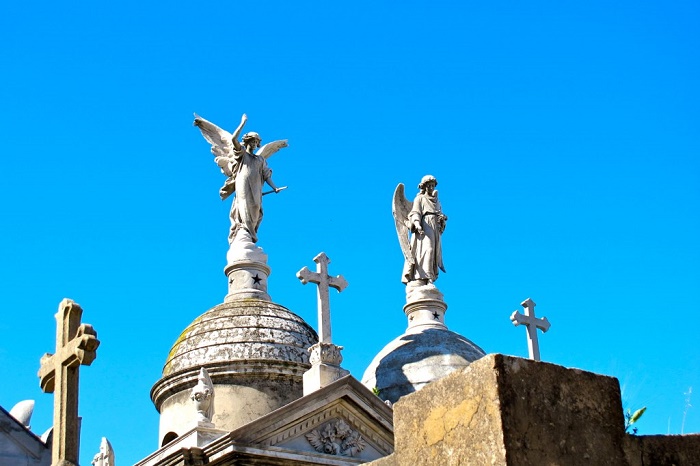 10 Recoleta Cemetery