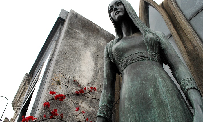 17 Recoleta Cemetery