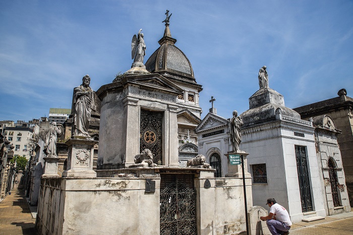 19 Recoleta Cemetery