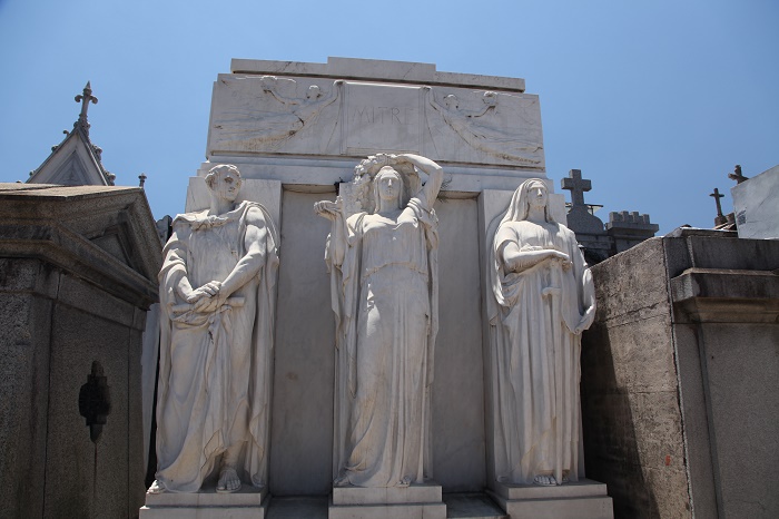 5 Recoleta Cemetery
