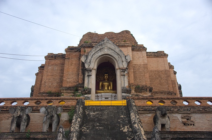 4 Wat Chedi