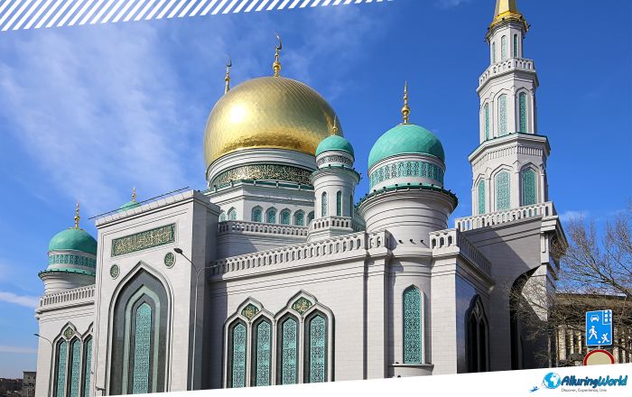 6 Moscow Cathedral Mosque