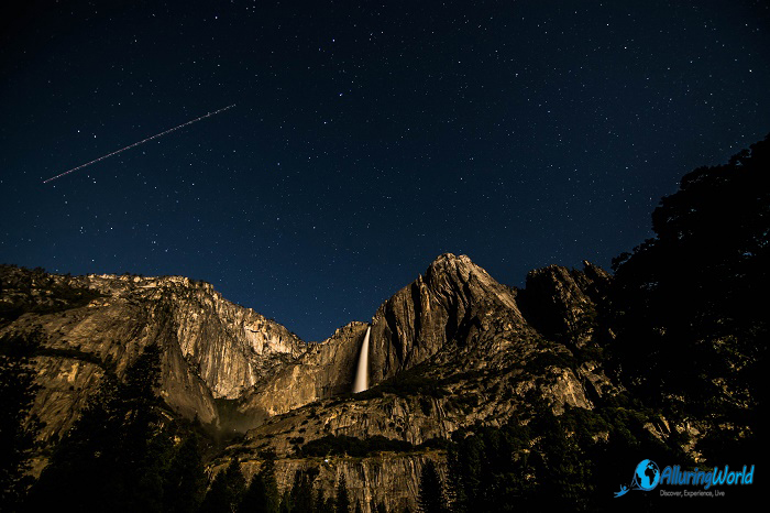 11 Yosemite Falls