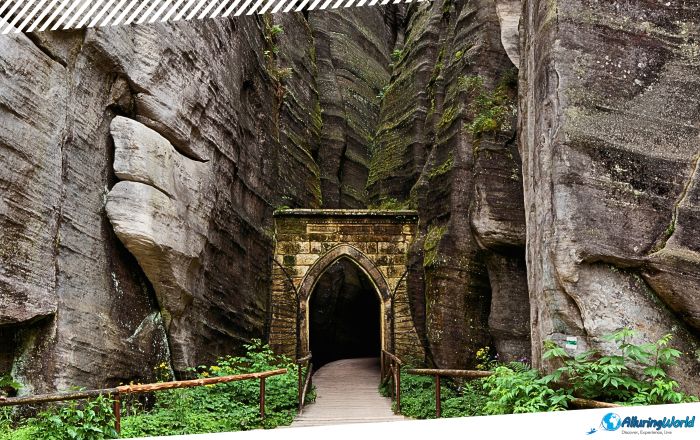 5 Adršpach-Teplice Rocks