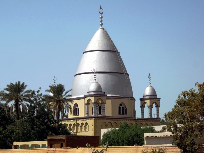 4 Mahdi Tomb