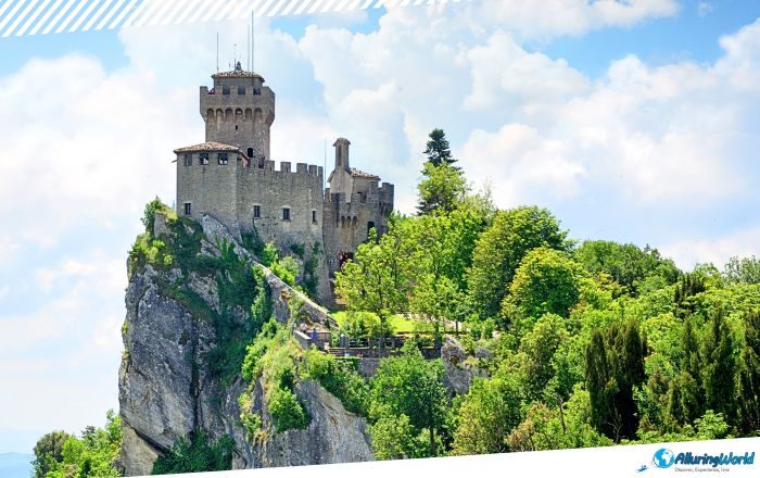 10 De La Fratta - Second Tower of San Marino