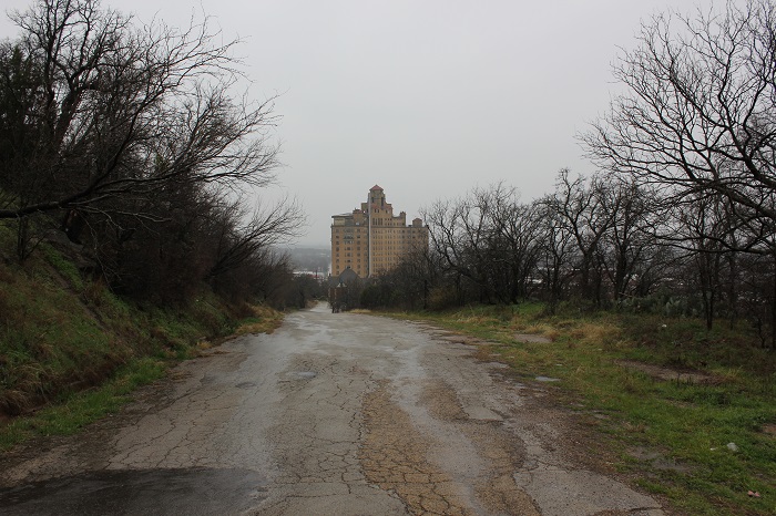 2 Baker Hotel