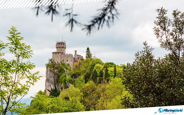 6 De La Fratta - Second Tower of San Marino